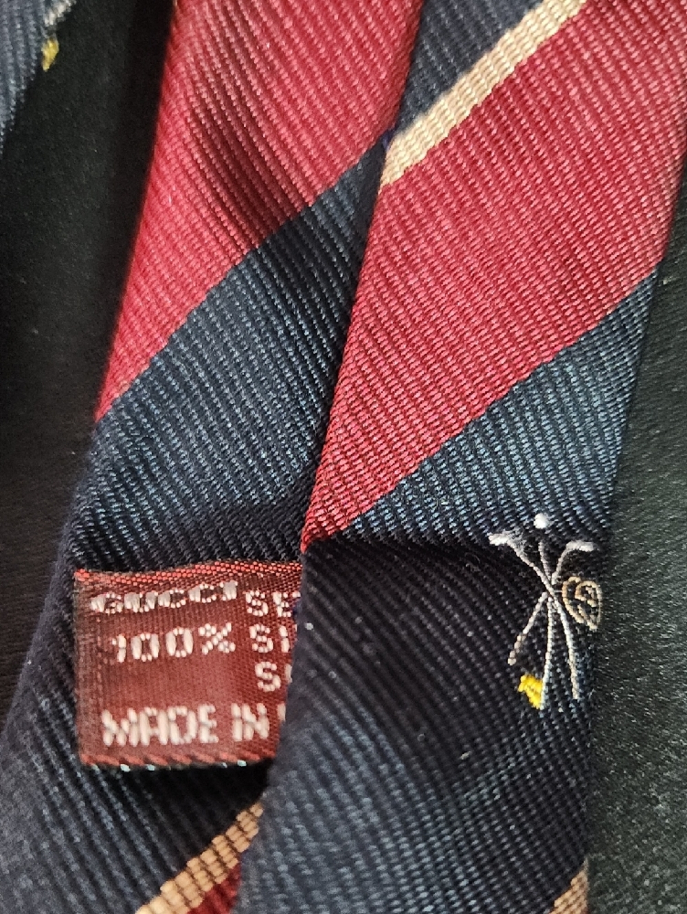 Gucci Navy, Burgundy and Gold VINTAGE Tie - Picture 3 of 13